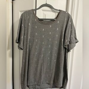 Pineapple Pattern T-Shirt